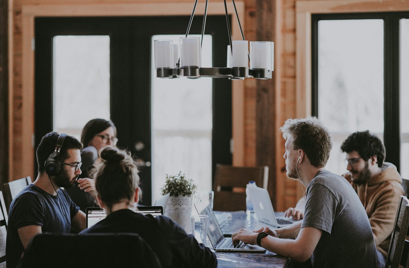 A group of people trading together